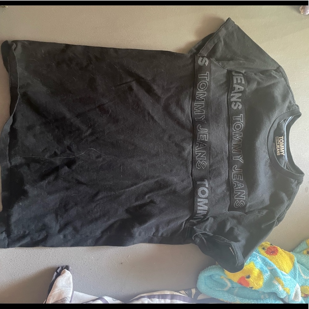 Tommy Hilfiger tee size xs